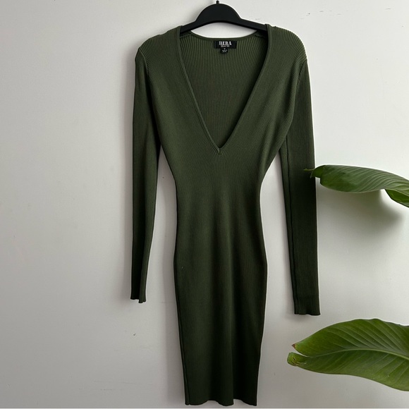 Hera Collection - Deep V ribbed bodycon dress - NWOT - Picture 1 of 7